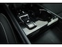 Volvo XC40 1.5 T4 Plug-in hybrid Ultimate Bright | Pano-dak | Adap. cruise | sportstoelen | camera | Dodehoek (Blis) | H&K Audio |