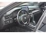BMW 3-Serie Touring 320i Upgrade Edition Sport-line | Navigatie | Panoramadak | Harman-Kardon L7 | Sportstoelen | NL auto!! |