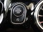 Mercedes-Benz GLA 180 AMG Line / Panaromadak / Achteruitrijcamera / Night-Pakket /