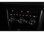 Volkswagen T-Roc 1.5 TSI 150pk DSG Style Trekhaak Virtual cockpit Adaptive cruise Stoelverwaming PDC