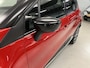 Renault Captur 0.9 TCe Intens / Dealer onderhouden/ All season banden / Trekhaak / Navigatie / Camera / Parkeersensoren Voor + Achter / Cruise Control / Climate Control /