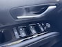 Hyundai Tucson 1.6 T-GDI PHEV Comfort Smart 4WD / Fabrieksgarantie tot 06-2028 / Accu SoH 100 % / Dealer onderhouden / Navigatie / Camera / Apple Carplay Android / Stuur- en stoelverwarming / 19" LM wielen /