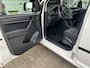 Volkswagen Caddy Maxi 2.0 TDI L2H1 Euro 6 Airco Trekhaak 1400kg trekgewicht Telefoonverbinding Achterruitrij camera Zijruit rechts Lichtmetalen velgen Bpm vrij voor particulier gebruik!!