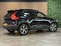 Volvo XC40 B4 Plus Dark | Trekhaak | Harman Kardon | Bestuurdersstoel elektrisch geheugen | Adaptieve Cruise Control | Stoel en Stuurwielverwarming | Google Infotainment | Parkeercamera | Pilot Assist | BLIS Dode Hoek Detectie | Keyless Drive | Parkeersensoren voor+achter | Passagiersstoel elektrisch | Elektrisch bedienbare achterklep | 18 Inch | Zitting verlenging voorstoelen | DAB Radio | Apple Carplay/Android Auto | Draadloos telefoon opladen | Volvo On Call met mobiele App functie | Onyx Black Metallic |
