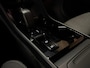 Volvo XC40 B4 Plus Dark | Trekhaak | Harman Kardon | Bestuurdersstoel elektrisch geheugen | Adaptieve Cruise Control | Stoel en Stuurwielverwarming | Google Infotainment | Parkeercamera | Pilot Assist | BLIS Dode Hoek Detectie | Keyless Drive | Parkeersensoren voor+achter | Passagiersstoel elektrisch | Elektrisch bedienbare achterklep | 18 Inch | Zitting verlenging voorstoelen | DAB Radio | Apple Carplay/Android Auto | Draadloos telefoon opladen | Volvo On Call met mobiele App functie | Onyx Black Metallic |
