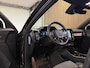 Volvo XC40 B4 Plus Dark | Trekhaak | Harman Kardon | Bestuurdersstoel elektrisch geheugen | Adaptieve Cruise Control | Stoel en Stuurwielverwarming | Google Infotainment | Parkeercamera | Pilot Assist | BLIS Dode Hoek Detectie | Keyless Drive | Parkeersensoren voor+achter | Passagiersstoel elektrisch | Elektrisch bedienbare achterklep | 18 Inch | Zitting verlenging voorstoelen | DAB Radio | Apple Carplay/Android Auto | Draadloos telefoon opladen | Volvo On Call met mobiele App functie | Onyx Black Metallic |