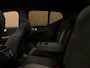 Volvo XC40 B4 Plus Dark | Trekhaak | Harman Kardon | Bestuurdersstoel elektrisch geheugen | Adaptieve Cruise Control | Stoel en Stuurwielverwarming | Google Infotainment | Parkeercamera | Pilot Assist | BLIS Dode Hoek Detectie | Keyless Drive | Parkeersensoren voor+achter | Passagiersstoel elektrisch | Elektrisch bedienbare achterklep | 18 Inch | Zitting verlenging voorstoelen | DAB Radio | Apple Carplay/Android Auto | Draadloos telefoon opladen | Volvo On Call met mobiele App functie | Onyx Black Metallic |