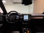 Volvo XC40 B4 Plus Dark | Trekhaak | Harman Kardon | Bestuurdersstoel elektrisch geheugen | Adaptieve Cruise Control | Stoel en Stuurwielverwarming | Google Infotainment | Parkeercamera | Pilot Assist | BLIS Dode Hoek Detectie | Keyless Drive | Parkeersensoren voor+achter | Passagiersstoel elektrisch | Elektrisch bedienbare achterklep | 18 Inch | Zitting verlenging voorstoelen | DAB Radio | Apple Carplay/Android Auto | Draadloos telefoon opladen | Volvo On Call met mobiele App functie | Onyx Black Metallic |