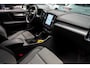 Volvo XC40 2.0 B3 Core Navi ACC 360° Elektr. trekhaak Standkachel Park Assist Pilot Zwarte binnenhemel Elektr. bedienbare achterklep Sfeerverlichting Stuurverwarming Stoelverwarming PDC LM velgen BTW auto!