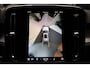 Volvo XC40 2.0 B3 Core Navi ACC 360° Elektr. trekhaak Standkachel Park Assist Pilot Zwarte binnenhemel Elektr. bedienbare achterklep Sfeerverlichting Stuurverwarming Stoelverwarming PDC LM velgen BTW auto!