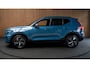 Volvo XC40 2.0 B3 Core Navi ACC 360° Elektr. trekhaak Standkachel Park Assist Pilot Zwarte binnenhemel Elektr. bedienbare achterklep Sfeerverlichting Stuurverwarming Stoelverwarming PDC LM velgen BTW auto!