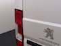 Peugeot Boxer 330 2.2HDi 141PK L2H2 3-Persoons Euro 6 Trekhaak Camera Airco Navi Cruise Control Pdc Betonplex Vloer Wandbetimmering Schuifdeur 1e Eigenaar 2.500KG Trekgewicht