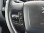 Peugeot Boxer 330 2.2HDi 141PK L2H2 3-Persoons Euro 6 Trekhaak Camera Airco Navi Cruise Control Pdc Betonplex Vloer Wandbetimmering Schuifdeur 1e Eigenaar 2.500KG Trekgewicht