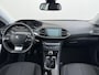 Peugeot 308 SW Blue Lease Executive 110pk | Trekhaak | Navigatie | Automatische airco | Cruise control | Parkeersensoren achter | Lichtmetalen velgen | Apple Carplay en Android auto