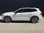 Volvo XC60 2.0 T6 Plug-in hybrid AWD Ultimate Dark | 22 inch wielen | Side Skirts | Getint Glas