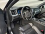 Volvo XC60 2.0 T6 RECHARGE PLUS BLACK EDITION PANO TREKHAAK HARMAN