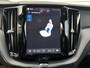 Volvo XC60 2.0 T6 RECHARGE PLUS BLACK EDITION PANO TREKHAAK HARMAN
