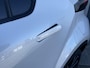 Toyota C-HR / C-HR+ 1.8 Hybrid 140 First Edition , Bi-tone pearl white/zwart dak, Groot navigatie, 26.000 km