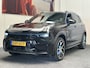 Lynk & Co 01 1.5 MY 2023 ZWARTE HEMEL 360 CAMERA ADAPTIVE CRUISE CONTROL PANORAMA SCHUIF/KANTELDAK APPLE CARPLAY/ANDROID RIJSTROOKSENSOREN ZEER MOOI !!