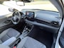 Toyota Yaris 1.5 Hybrid 115 Dynamic , incl Comfort pack, parkeersensoren rondom, Dode Hoek Detectie, enz. 15.000 km