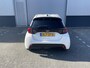 Toyota Yaris 1.5 Hybrid 115 Dynamic , incl Comfort pack, parkeersensoren rondom, Dode Hoek Detectie, enz. 15.000 km