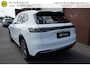 Geely Starray EM-i 1.5 Pro 262pk PLUG-IN HYBRIDE NIEUW! RIJKLAAR 6X OP VOORRAAD DIV. KLEUREN - 8 JAAR GARANTIE LEDER - 360 CAM - STOEL- EN STUURVERWARMING - 18 INCH LMV - ADAPT. CRUISE - DAB+ - DODEHOEK - FULL LED - LANE ASSIST - PRIVACYGLAS