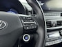 Hyundai Kona 1.6 GDI HEV Fashion | Trekhaak | Navigatie & Carplay | Premium Audio | Head up | Camera |