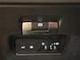 Land Rover Range Rover Evoque 1.5 P300e R Dynamic | Pano | Carplay | Camera | Stoelverwarming