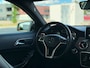 Mercedes-Benz GLA 200 AMG-line Edition 1 (Goed OndH, Panoramadak, Carplay, StoelV, Navi, CruiseC, Parkeersensoren V+A, Etc)
