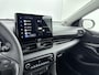 Toyota Yaris 1.5 Hybrid 115 Dynamic Comfort Pack | 3600 EU voordeel!* | Voor + achter parkeersensoren | Carplay draadloos |