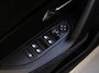 Peugeot 2008 SUV Business Hybrid 110 pk Automaat | Voorraad model | Tot 8 jaar garantie! | Navigatie | Achteruitrijcamera | Climate Control