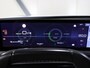 Peugeot E-3008 GT Avantage 210PK 73 kWh | 1ste Eigenaar | AppleCarPlay/AndroidAuto | Adaptive Cruise Control | Schuifkanteldak | Camera | Climate Control | Dodehoekdetectie | AUTOMAAT | Sfeerverlichting | Virt.Cockpit | Keyless | Isofix | Privacy Glass | Parkeersensoren | Two-Tone | Electrische achterklep |