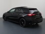 Mercedes-Benz A-klasse 180 Business Solution AMG | Panoramaschuifdak | Premium Plus | 19”AMG-velgen | Head-up display | Dodehoekassistent |