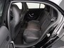 Mercedes-Benz A-klasse 180 Business Solution AMG | Panoramaschuifdak | Premium Plus | 19”AMG-velgen | Head-up display | Dodehoekassistent |