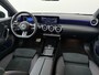 Mercedes-Benz A-klasse 180 Business Solution AMG | Panoramaschuifdak | Premium Plus | 19”AMG-velgen | Head-up display | Dodehoekassistent |