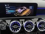 Mercedes-Benz A-klasse 180 Business Solution AMG | Panoramaschuifdak | Premium Plus | 19”AMG-velgen | Head-up display | Dodehoekassistent |