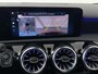 Mercedes-Benz A-klasse 180 Business Solution AMG | Panoramaschuifdak | Premium Plus | 19”AMG-velgen | Head-up display | Dodehoekassistent |