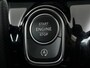 Mercedes-Benz A-klasse 180 Business Solution AMG | Panoramaschuifdak | Premium Plus | 19”AMG-velgen | Head-up display | Dodehoekassistent |