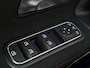 Mercedes-Benz A-klasse 180 Business Solution AMG | Panoramaschuifdak | Premium Plus | 19”AMG-velgen | Head-up display | Dodehoekassistent |
