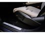 Volvo XC90 T8 Plus Bright B&W Pano Lucht 360c HUD Massage 22