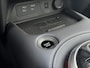 Nissan Juke 1.6 Hybrid Pulse FAP aero velgen / Lederen Bekleding / BOSE Personal Audio / Navigatie / 360 Graden Camera / Stoel- en Stuurverwarming / Verwarmde Voorruit / Climate Control /