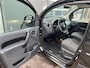 Mercedes-Benz Citan 111 CDI BlueEFFICIENCY Btw en Bpm vrij!! Airco Cruise controle Trekhaak 1050kg trekgewicht Parkeer sensoren achter Navigatiesysteem Telefoonverbinding Euro 6