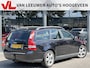 Volvo V50 2.4i Momentum | Lees tekst | Airco | Cruise | Trekhaak