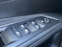 Peugeot 5008 1.2 Turbo 130 pk Automaat Crossway 7 Peroons Navigatie Dab Clima + Cruise Control 18 Inch Velgen Apple Carplay Android Auto Parkeersensoren v+a Extra Getint Glas