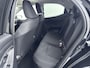 Toyota Yaris 1.5 Hybrid 115 Dynamic | Dodehoek detectie | Apple Carplay / Android Auto | Parkeersensoren voor/achter | Stoelverwarming | Keyless | Adaptive Cruise | Clima | Camera | LED | 16 inch