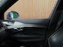 Volvo XC90 T8 AWD Recharge Ultimate Ultra Bright | Luchtvering | Trekhaak | 360 Camera | Head-Up Display | Harman Kardon | 455pk | Adaptieve Cruise Control | Stoelverwarming voor+achter | Stuurwielverwarming | Schuifdak | 21 Inch | Full LED Meesturende koplampen | Standkachel met Volvo On Call App | Pilot Assist | BLIS Dode Hoek Detectie | Elektrische voorstoelen geheugen | R-Design Contour Stoelen met wit stiksel en bies (Uniek in deze combinatie met exterieur!) | Zitting verlenging voorstoelen | Lederen Dashboard | Google Infotainment | Keyless Drive | Parkeersensoren voor+achter | Privacy Glass | Elektrisch bedienbare achterklep | Geïntegreerde zongordijnen achterportieren | Geïntegreerd kinderzitje achterin | Verlichte instaplijsten | 7-Persoons | 4-Zone Climate Control | DAB Radio | Apple Carplay/Android Auto | Draadloos telefoon opladen | Volvo On Call met mobiele App functie | Vapour Grey Metallic |