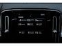 Volvo XC40 T3 Momentum Pro | Panoramisch Schuif-/Kanteldak | Verwarmde voorruit | Elektrische achterklep | Climate Control | Parkeersensoren achter | Brake Assist System | high Perfomance Audio | Dealeronderhouden