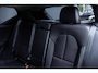 Volvo XC40 T3 Momentum Pro | Panoramisch Schuif-/Kanteldak | Verwarmde voorruit | Elektrische achterklep | Climate Control | Parkeersensoren achter | Brake Assist System | high Perfomance Audio | Dealeronderhouden