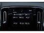 Volvo XC40 1.5 T3 Momentum Pro | Panoramisch Schuif-/Kanteldak | Verwarmde voorruit | Elektrische achterklep | Climate Control |