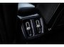 Volvo XC40 T3 Momentum Pro | Panoramisch Schuif-/Kanteldak | Verwarmde voorruit | Elektrische achterklep | Climate Control | Parkeersensoren achter | Brake Assist System | high Perfomance Audio | Dealeronderhouden